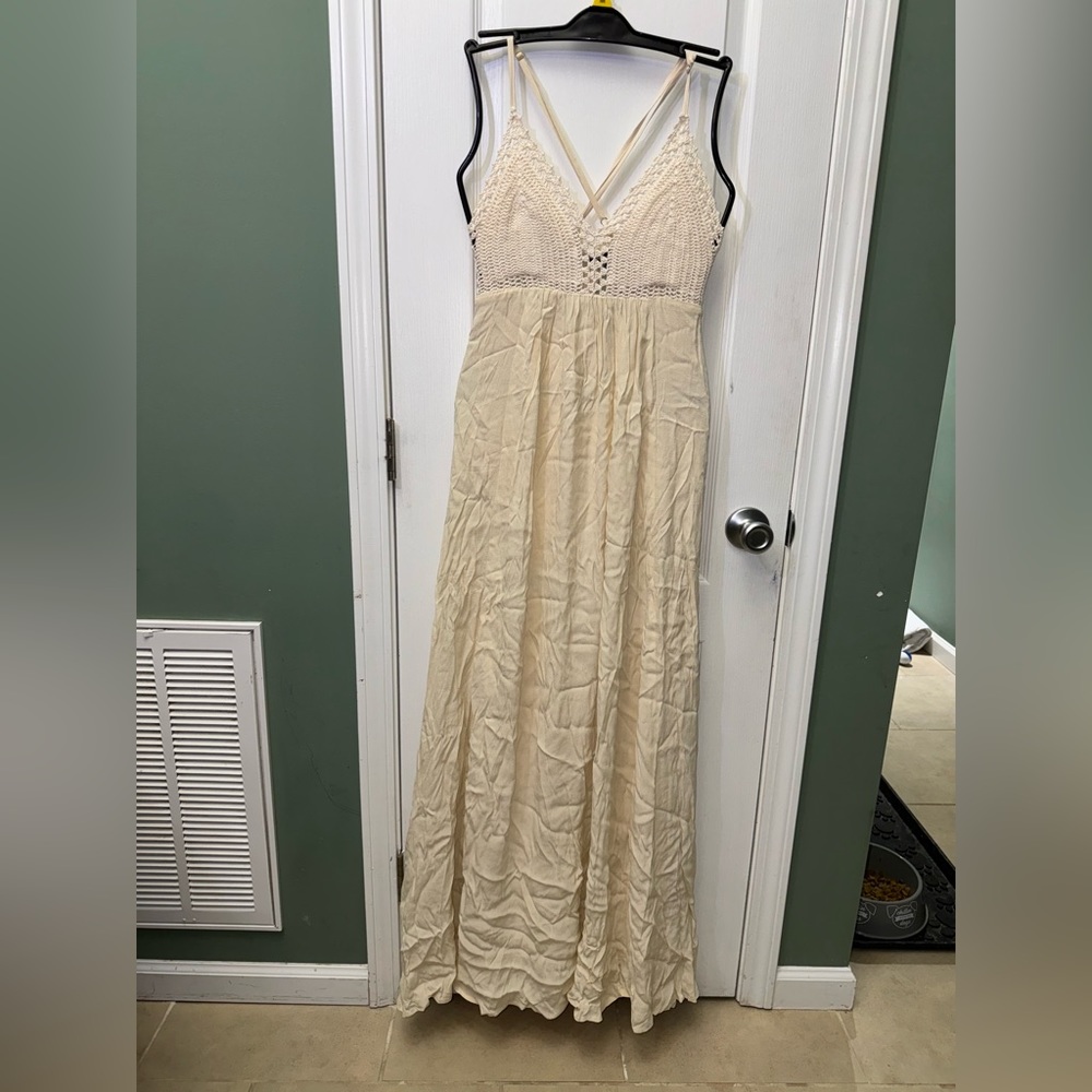 LuLus Boho Floral Crocheted Dress Spaghetti Strap Size S Lined White Adjstable